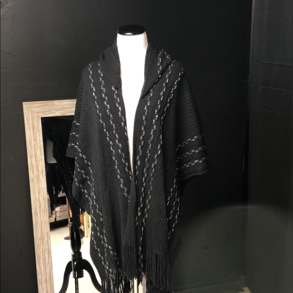 Black & silver sparkly hooded cape/wrap w/tassels